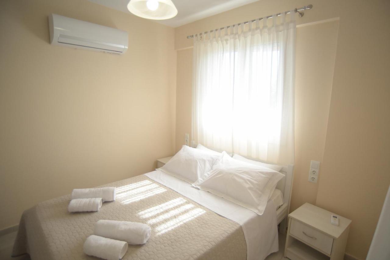 Kariótai Mistral Apartments מראה חיצוני תמונה