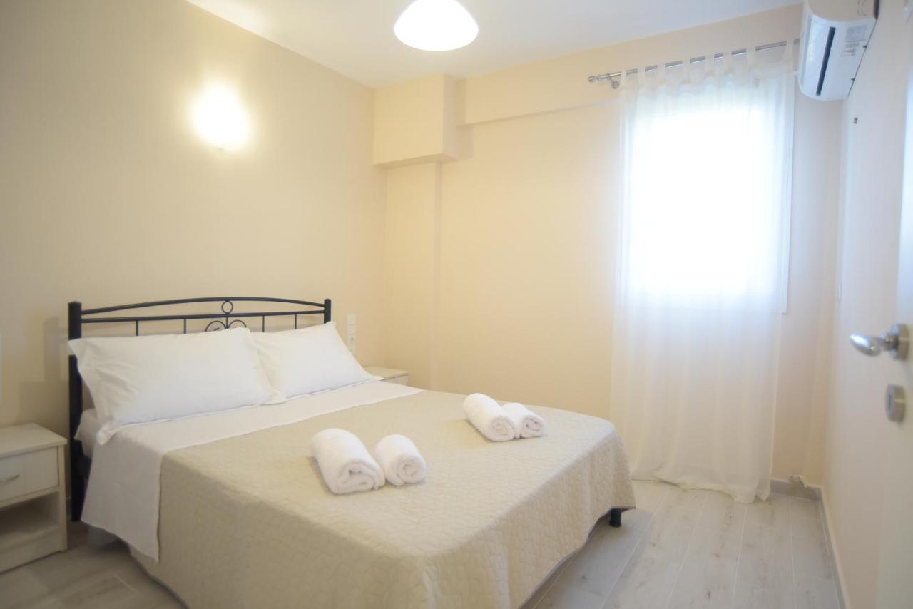 Kariótai Mistral Apartments מראה חיצוני תמונה