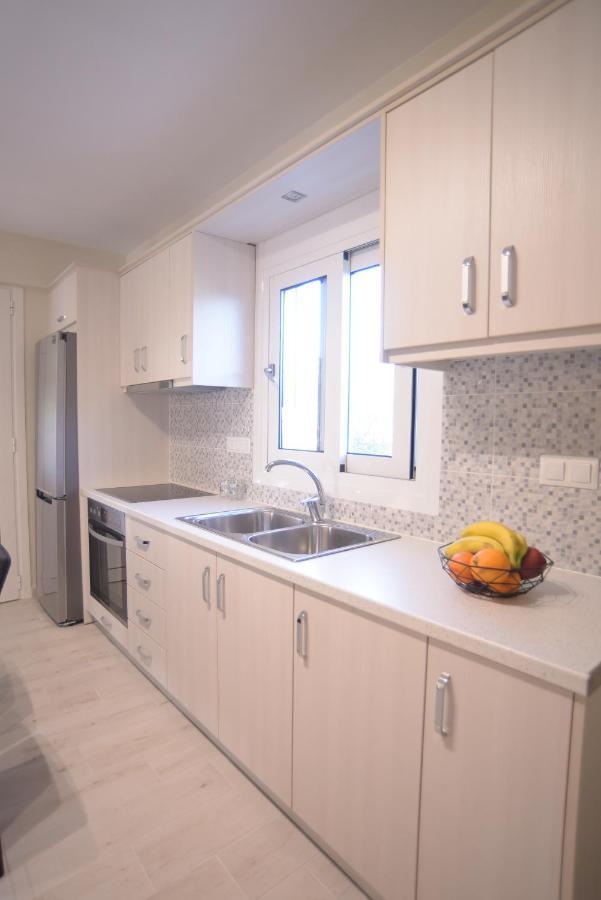 Kariótai Mistral Apartments מראה חיצוני תמונה